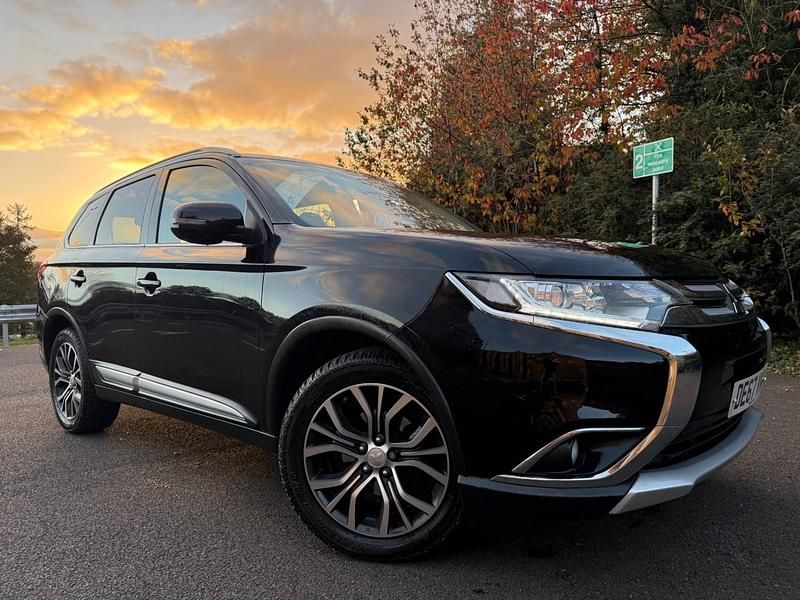 Black Used 2017 Mitsubishi Outlander SUV | £9,995 (Fair price) - Image 1/4
