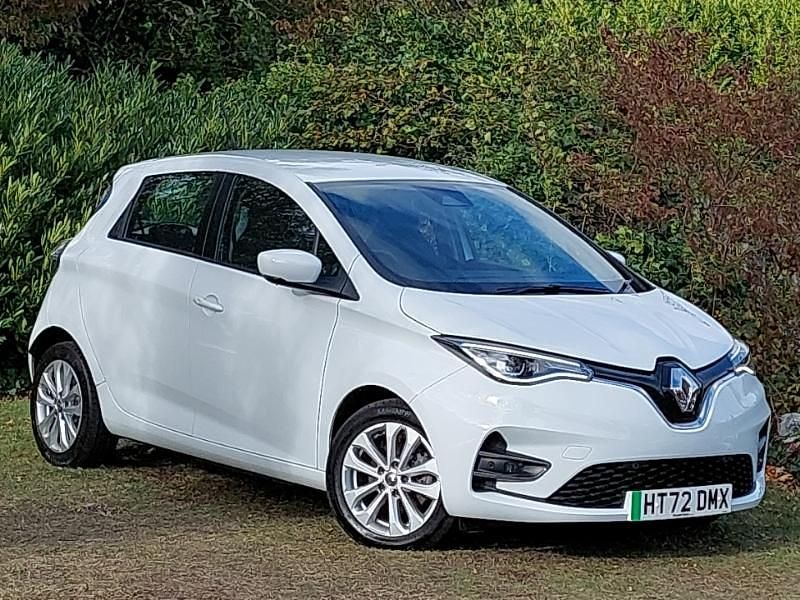 White Used 2022 Renault Zoe SE Hatchback | £12,498 (Fair price) - Image 1/4
