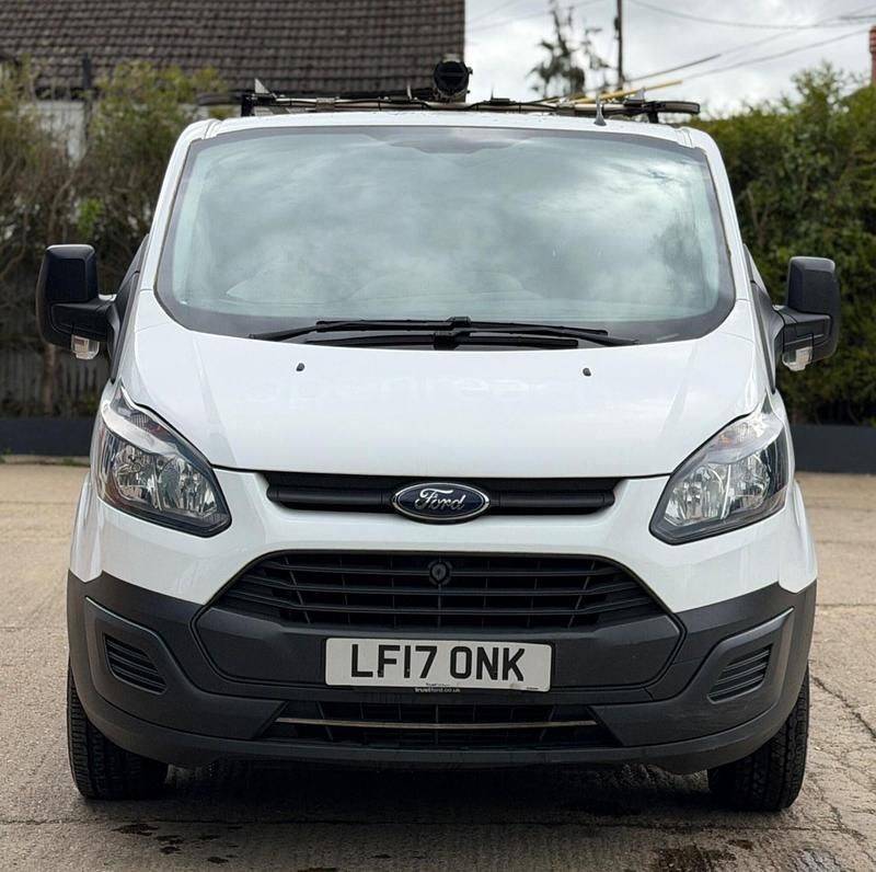 Used Ford Transit Custom 105 HP (77 kW) 2017 White Van