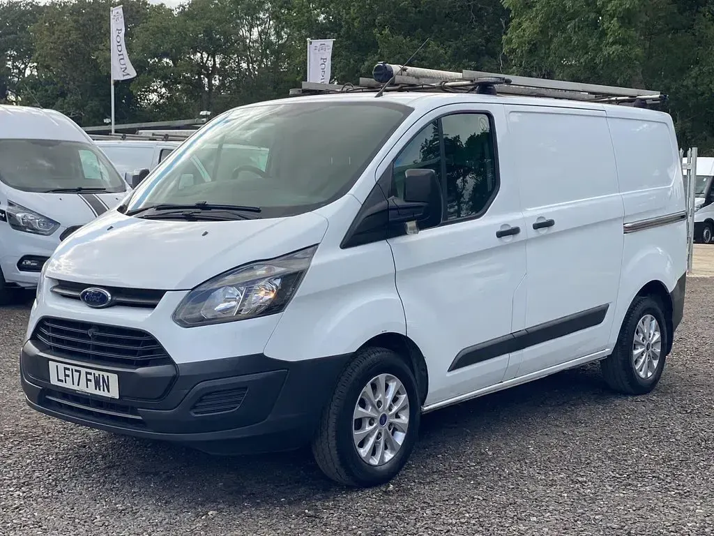 Used Ford Transit Custom 105 HP (77 kW) 2017 White Van