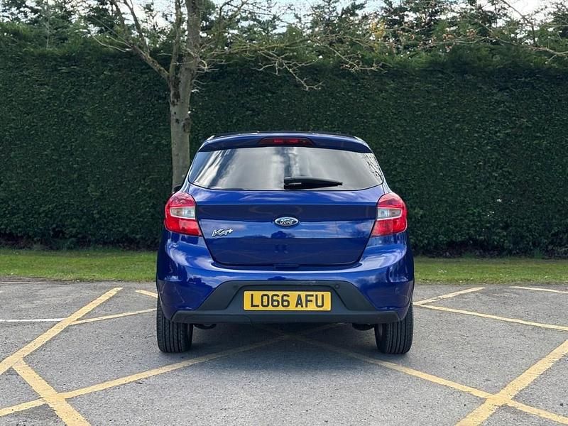 Used Ford Ka Plus Zetec 85 HP (62 kW) 2016 Blue Hatchback