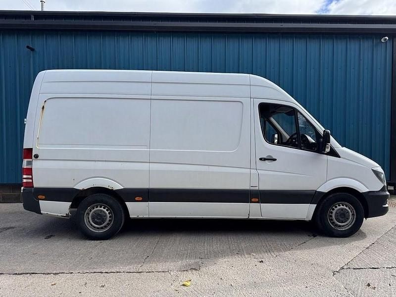 Used Mercedes Sprinter 140 HP (102 kW) 2017 White Van
