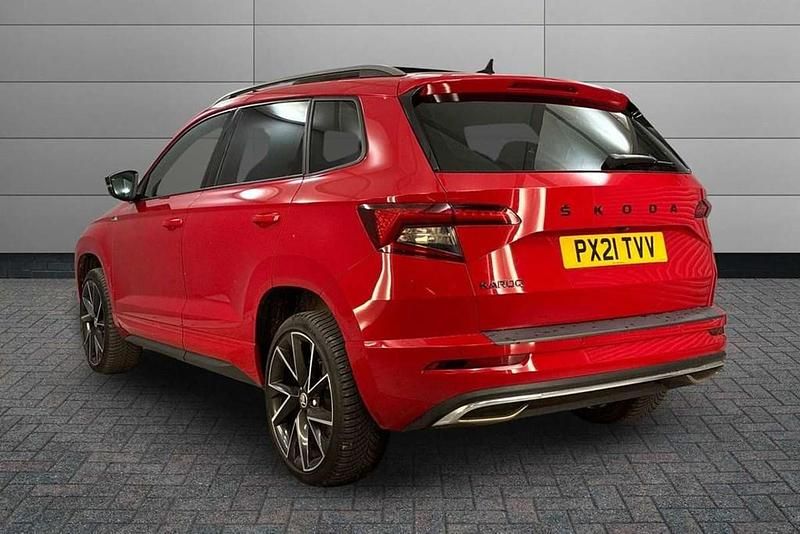 Used Skoda Karoq SportLine 150 HP (110 kW) 2021 Velvet red metallic SUV