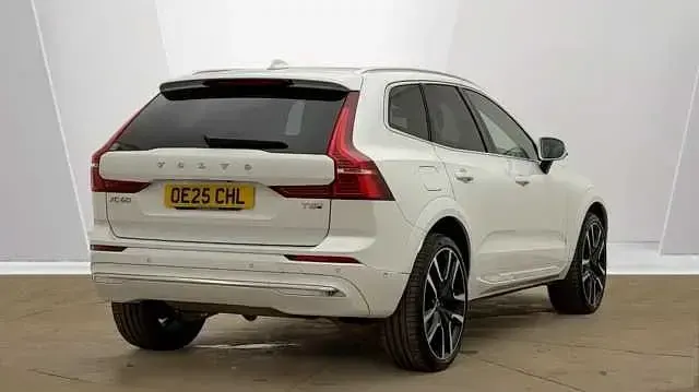 Used Volvo XC60 Ultra 449 HP (330 kW) 2025 White SUV