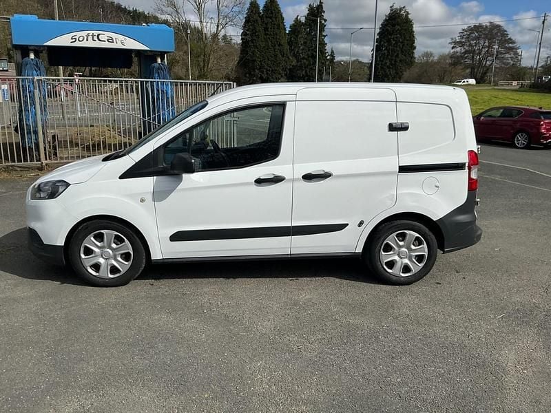 Usado Ford Transit Trend 100 HP (73 kW) 2019 Branco Van
