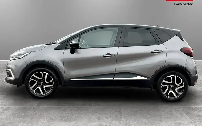 Used Renault Captur Dynamique 90 HP (66 kW) 2018 Grey SUV