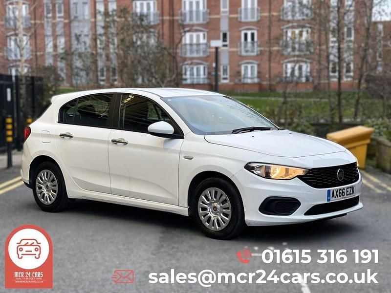 White Used 2016 Fiat Tipo Easy Hatchback | £4,995 (Fair price) - Image 1/4