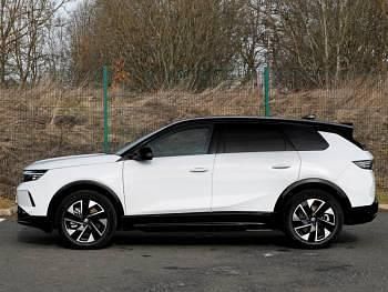 Nowe Vauxhall Grandland X Ultimate 145 KM (106 kW) 2025 Biały SUV