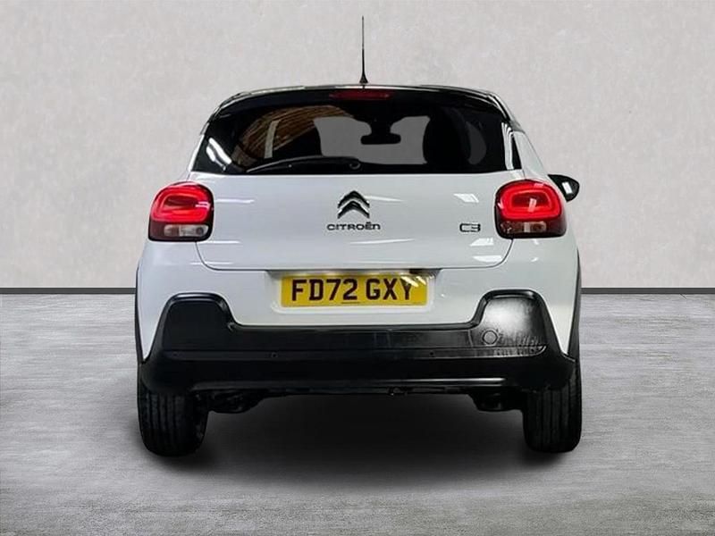 Used Citroën C3 PureTech 108 HP (79 kW) 2023 White Hatchback