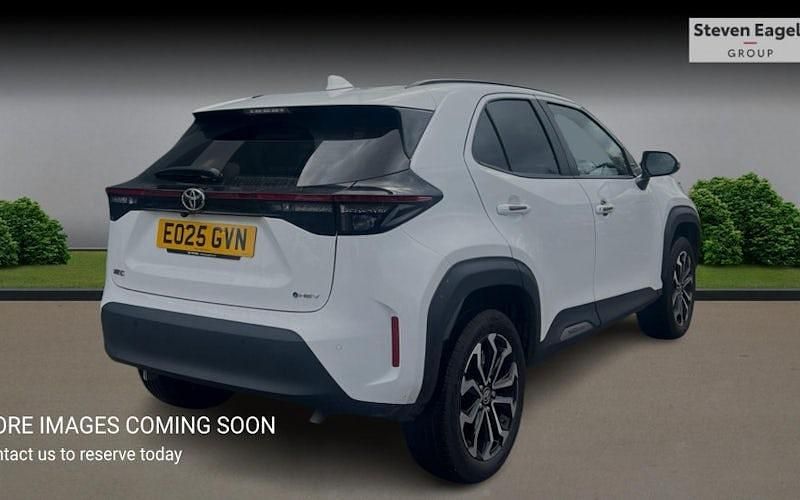 Used Toyota Yaris Hybrid Design 116 HP (85 kW) 2026 Estate