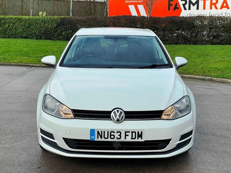 Used VW Golf VII SE 2013 White Hatchback