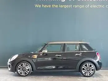 Used Mini Cooper Seven 136 HP (100 kW) 2016 Black Hatchback