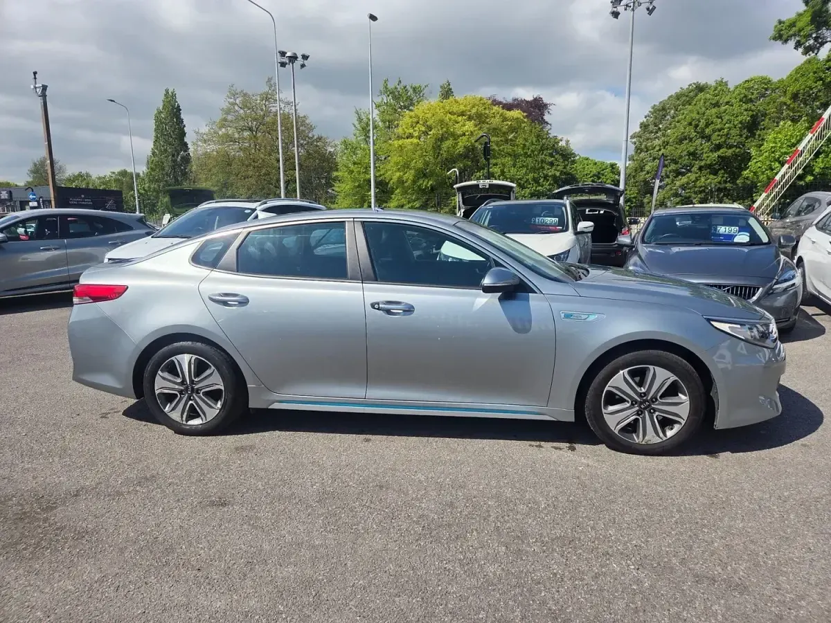 Used Kia Optima Hybrid 202 HP (148 kW) 2016 Silver Sedan