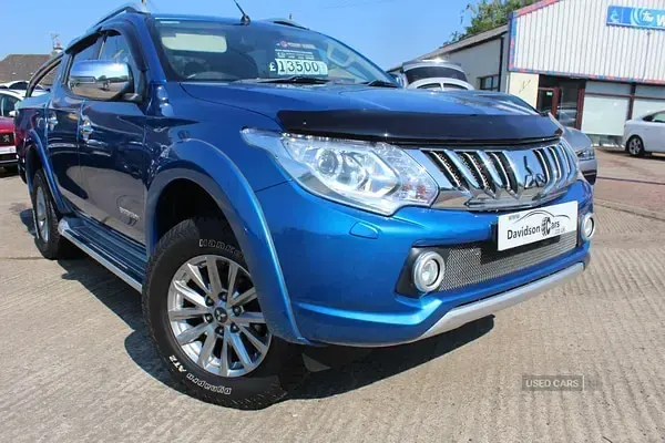 Used Mitsubishi L200 181 HP (133 kW) 2016 Blue Pickup