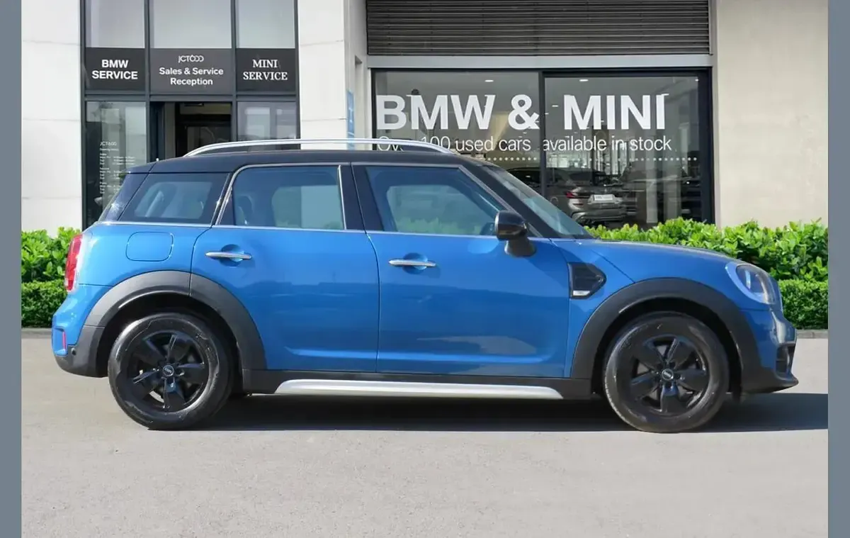Used Mini Cooper Countryman Classic 134 HP (98 kW) 2019 Blue SUV