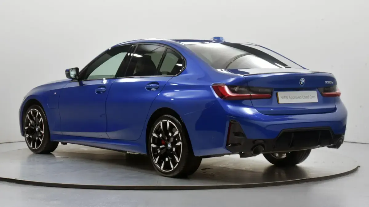 Used BMW 330 M Sport 288 HP (211 kW) 2026 Blue
