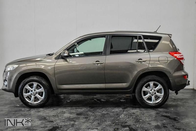Used Toyota RAV4 150 HP (110 kW) 2010 Beige SUV