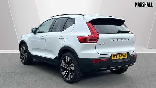 Used Volvo XC40 Ultra 197 HP (144 kW) 2025 White SUV