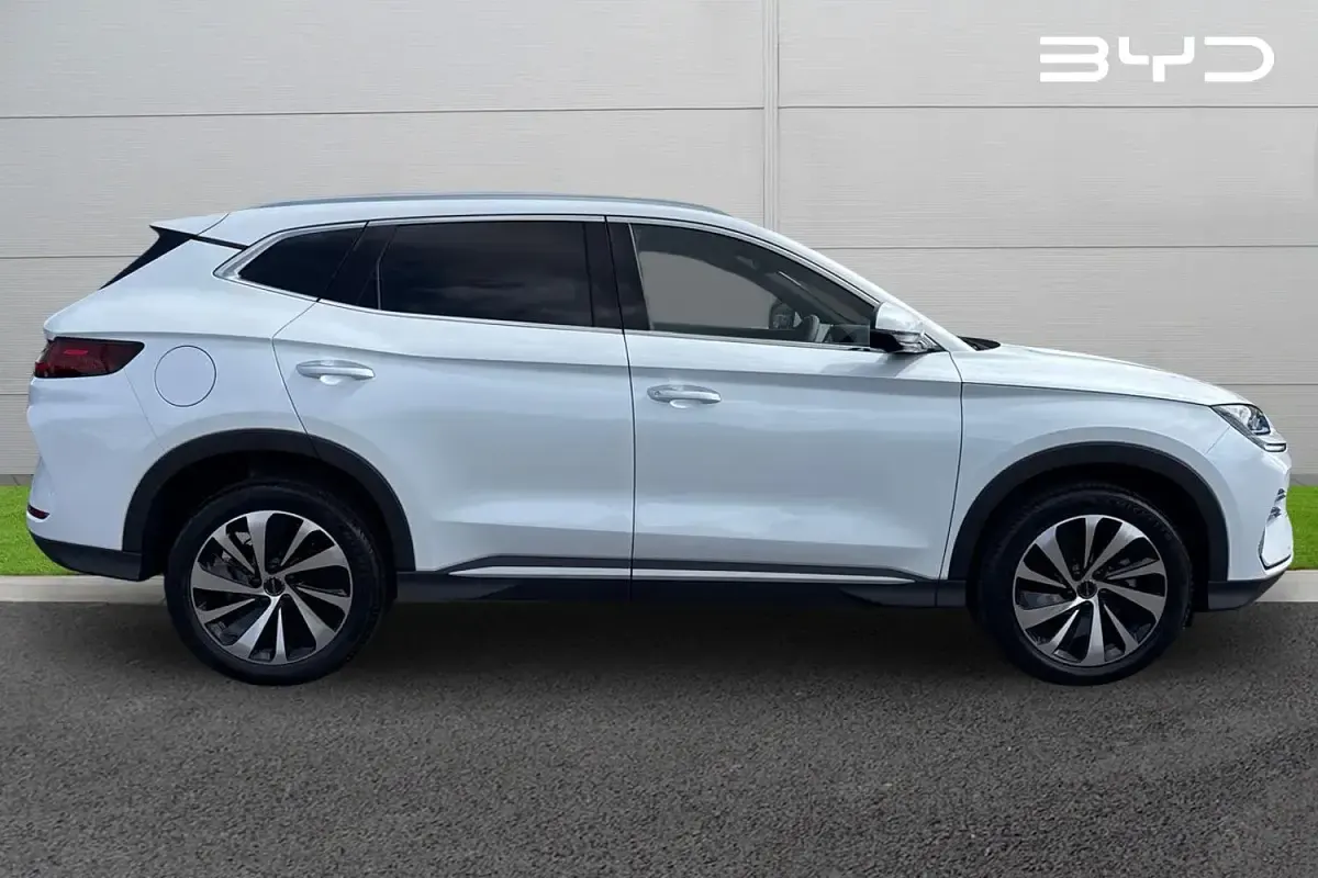 Used BYD Seal U Comfort 218 HP (160 kW) 2025 White SUV