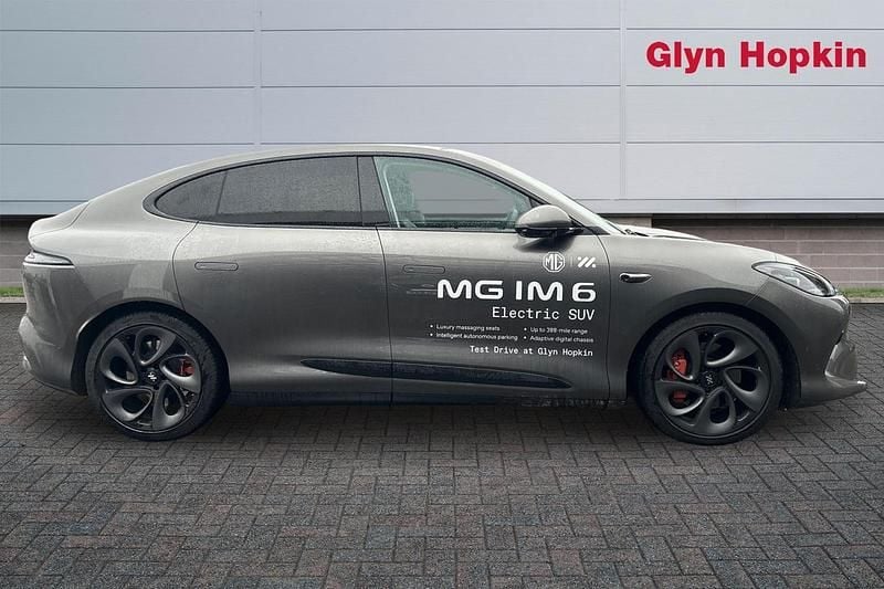 New MG IM6 553 kW (752 HP) 2025 Silver SUV