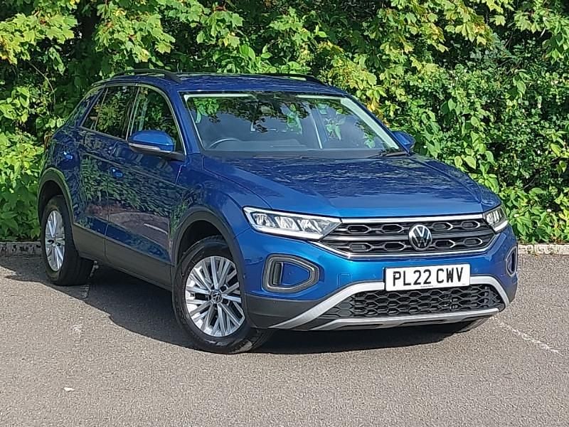 Blue Used 2022 VW T-Roc Life SUV | £18,998 (Fair price) - Image 1/4