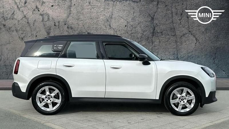 Used Mini Countryman 168 HP (123 kW) 2024 White SUV