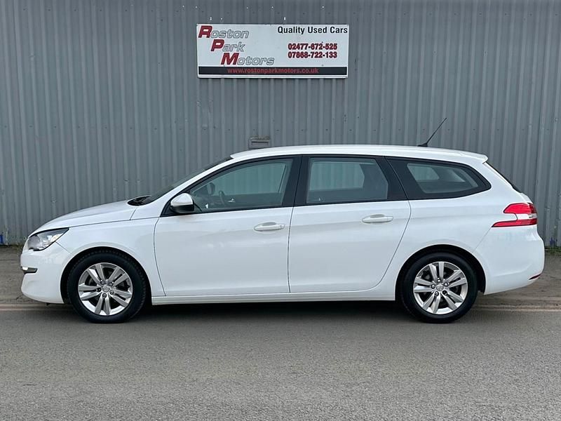 Used Peugeot 308 Active 2016 White Estate
