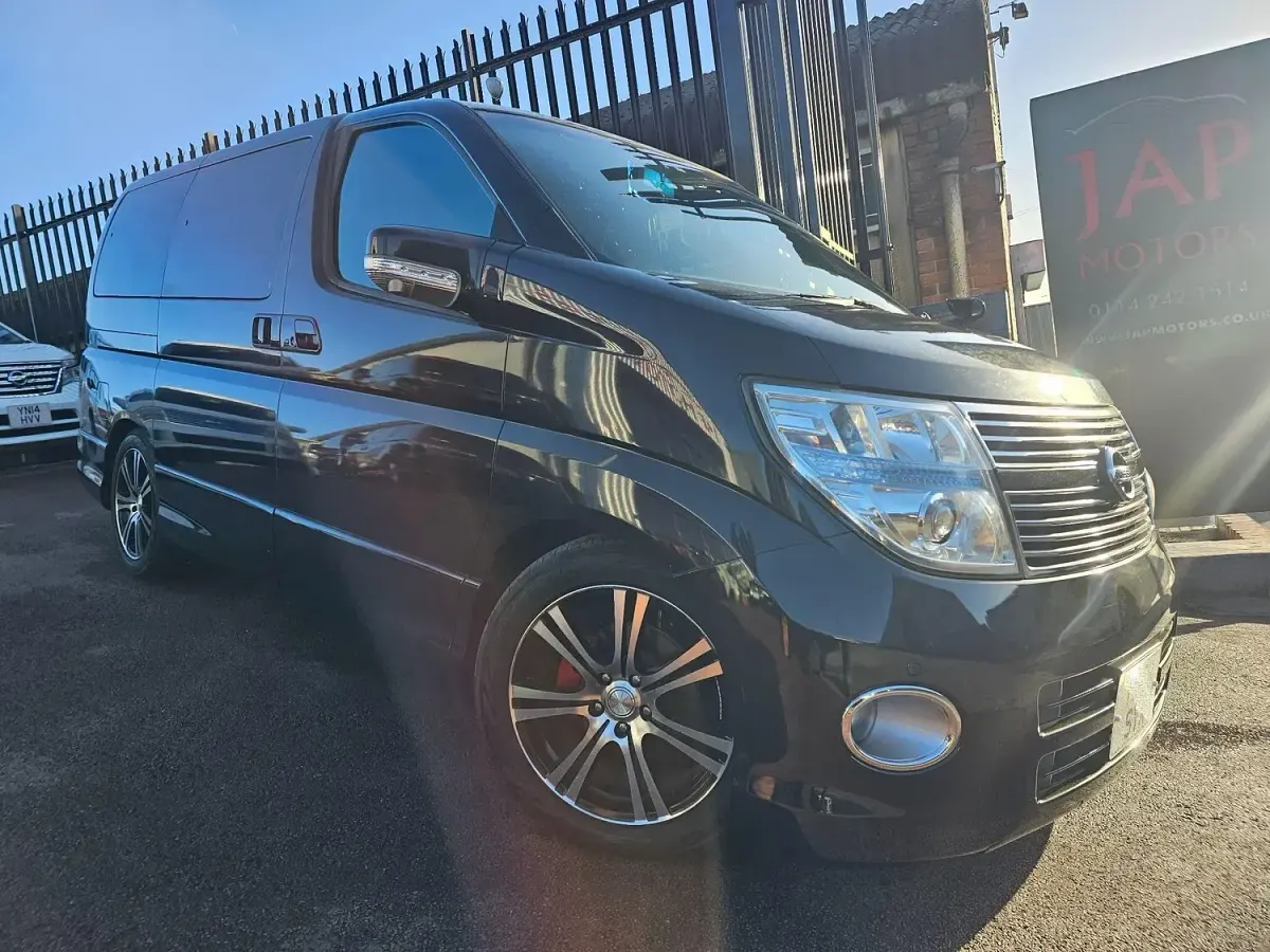 Used Nissan Elgrand 2025 Black
