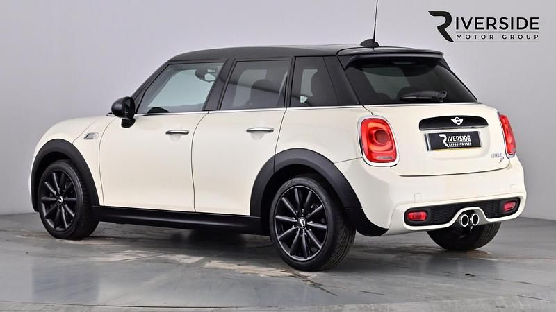 Used Mini Cooper SD 170 HP (125 kW) 2017 Pepper white Hatchback