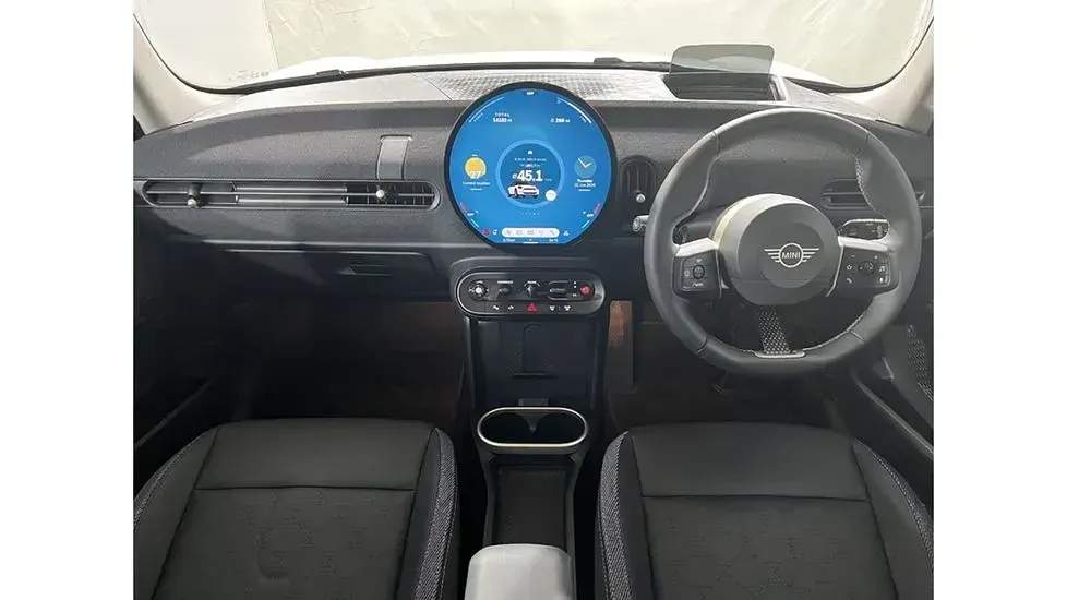 Used Mini Cooper S Hatch 201 HP (147 kW) 2025 White Hatchback