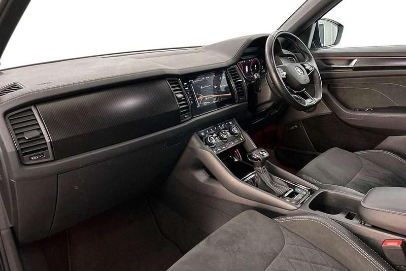 Used Skoda Kodiaq SportLine 150 HP (110 kW) 2023 Black magic pearl effect SUV