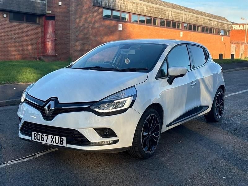 Used Renault Clio IV Dynamique 2017 White Hatchback