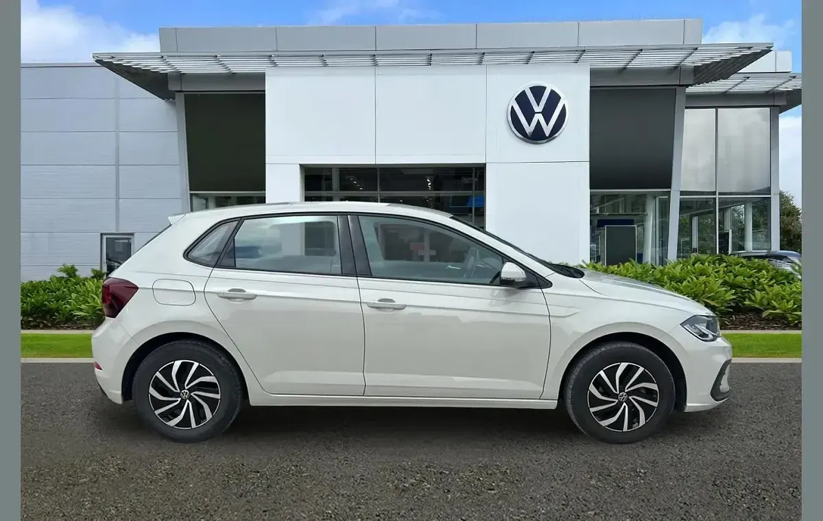 Used VW Polo Life 95 HP (69 kW) 2023 Grey Hatchback
