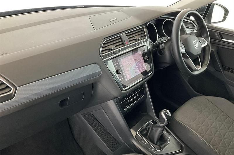 Used VW Tiguan Life 150 HP (110 kW) 2022 Grey SUV