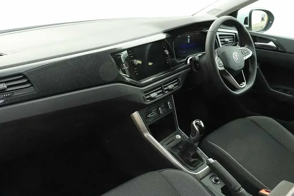 New VW Taigo Match 95 HP (69 kW) 2025 White SUV