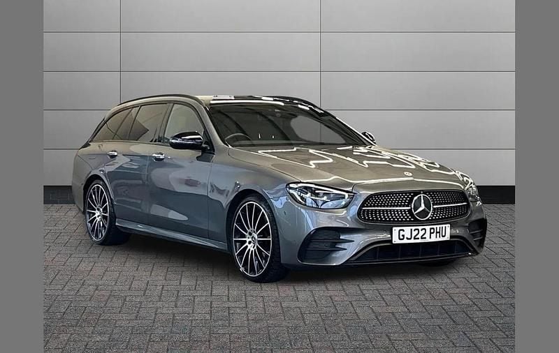 Used Mercedes E200 AMG line 196 HP (144 kW) 2022 Grey Estate