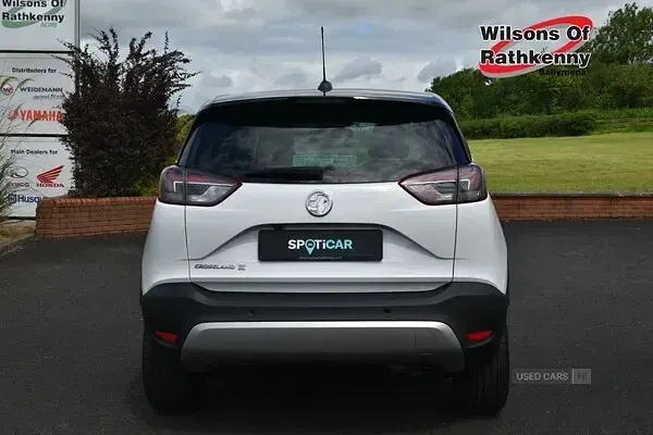 Used Vauxhall Crossland X Elite 130 HP (95 kW) 2021 White SUV