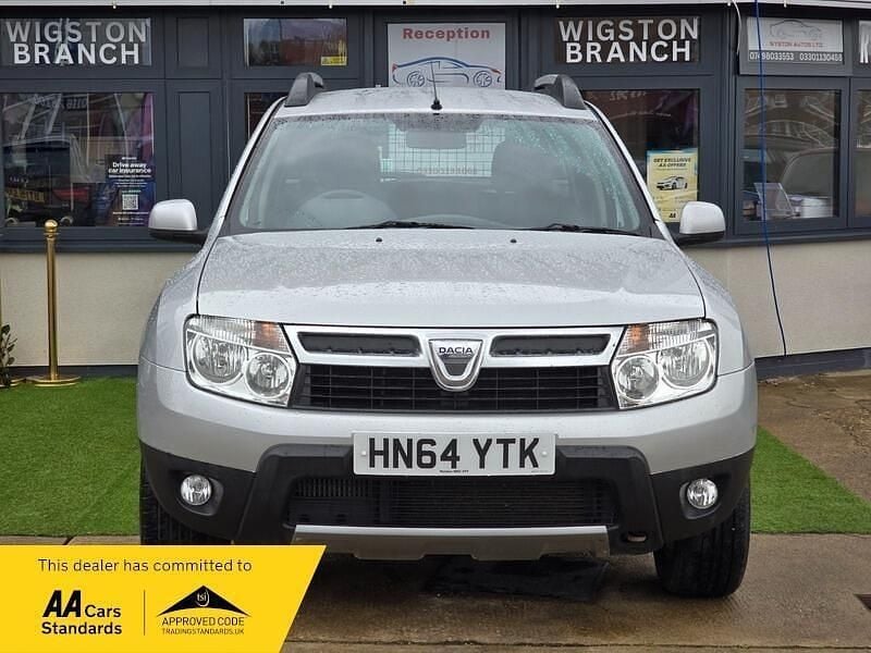 Used Dacia Duster Lauréate 110 HP (80 kW) 2014 Silver SUV