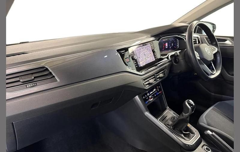 Used VW Polo Style 95 HP (69 kW) 2023 White Hatchback