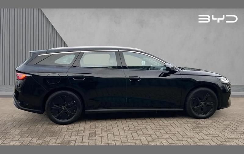 Used BYD Seal Boost 180 HP (132 kW) 2025 Black Estate