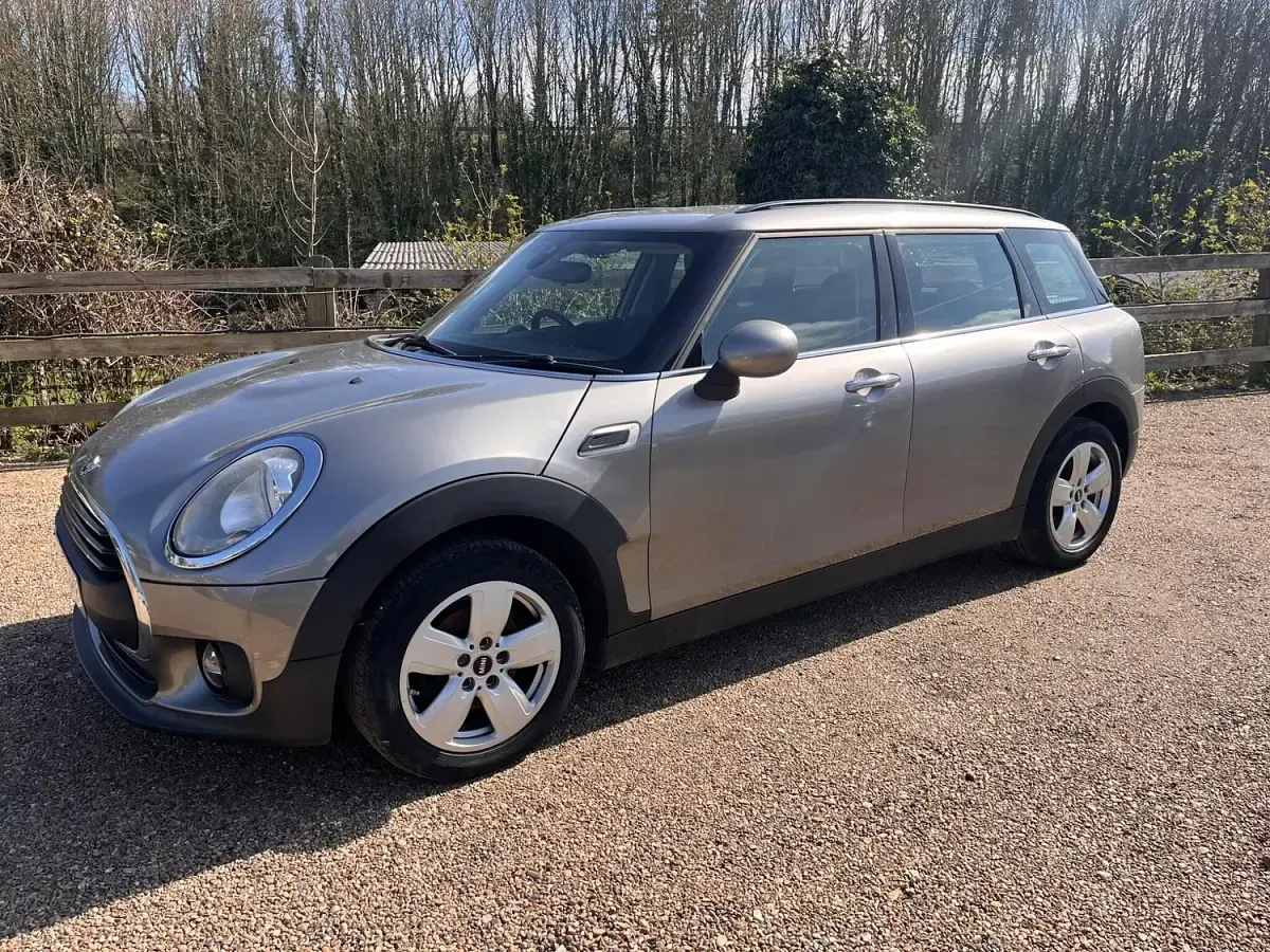 Used Mini One Clubman 102 HP (75 kW) 2017 Silver Estate