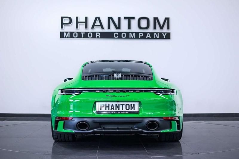 Used Porsche 911 Carrera 385 HP (283 kW) 2023 Green Coupe