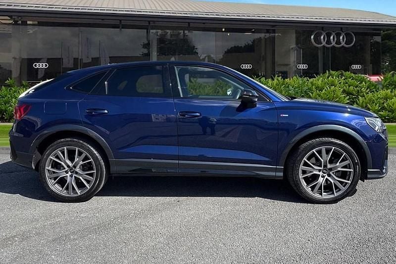 Used Audi Q3 Black Edition 200 HP (147 kW) 2023 Blue SUV