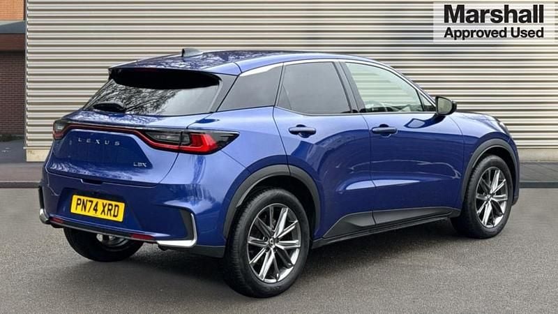 Used Lexus LBX 136 HP (100 kW) 2024 Blue SUV