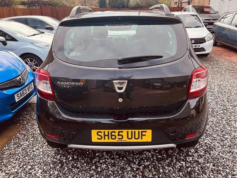 Used Dacia Sandero Ambiance 90 HP (66 kW) 2015 Black Hatchback