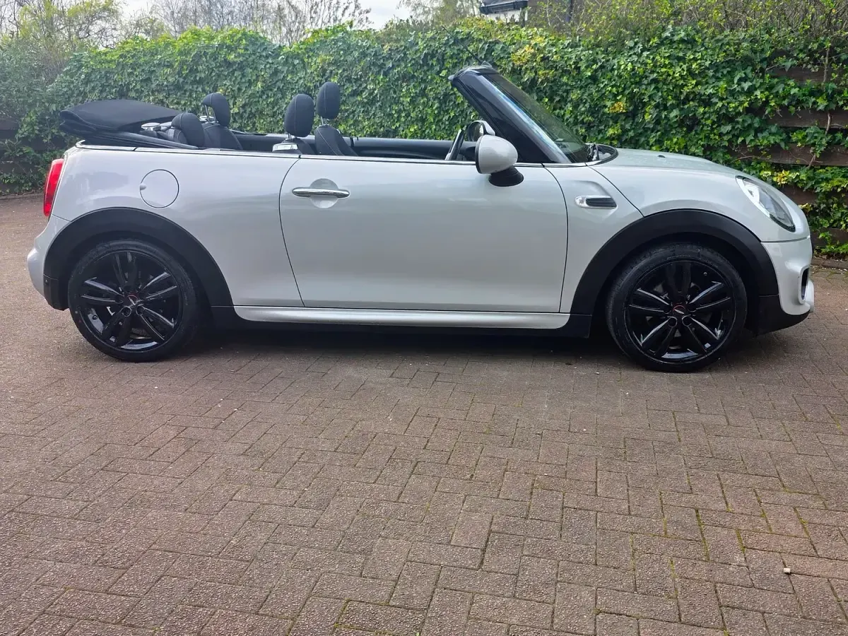 Used Mini Cooper D Cabriolet 2018 Silver Cabriolet