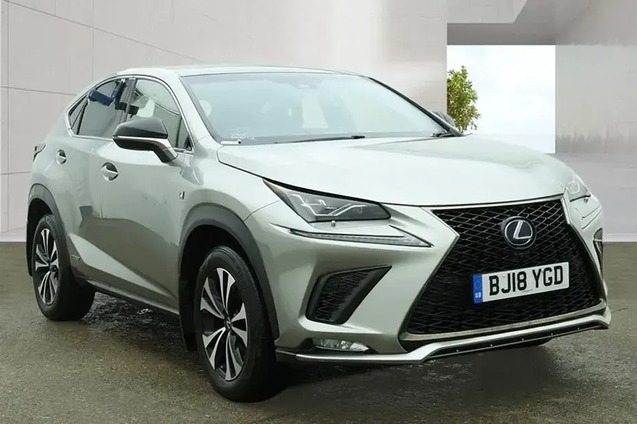 Used Lexus NX300h Sport Line 197 HP (144 kW) 2018 Silver SUV