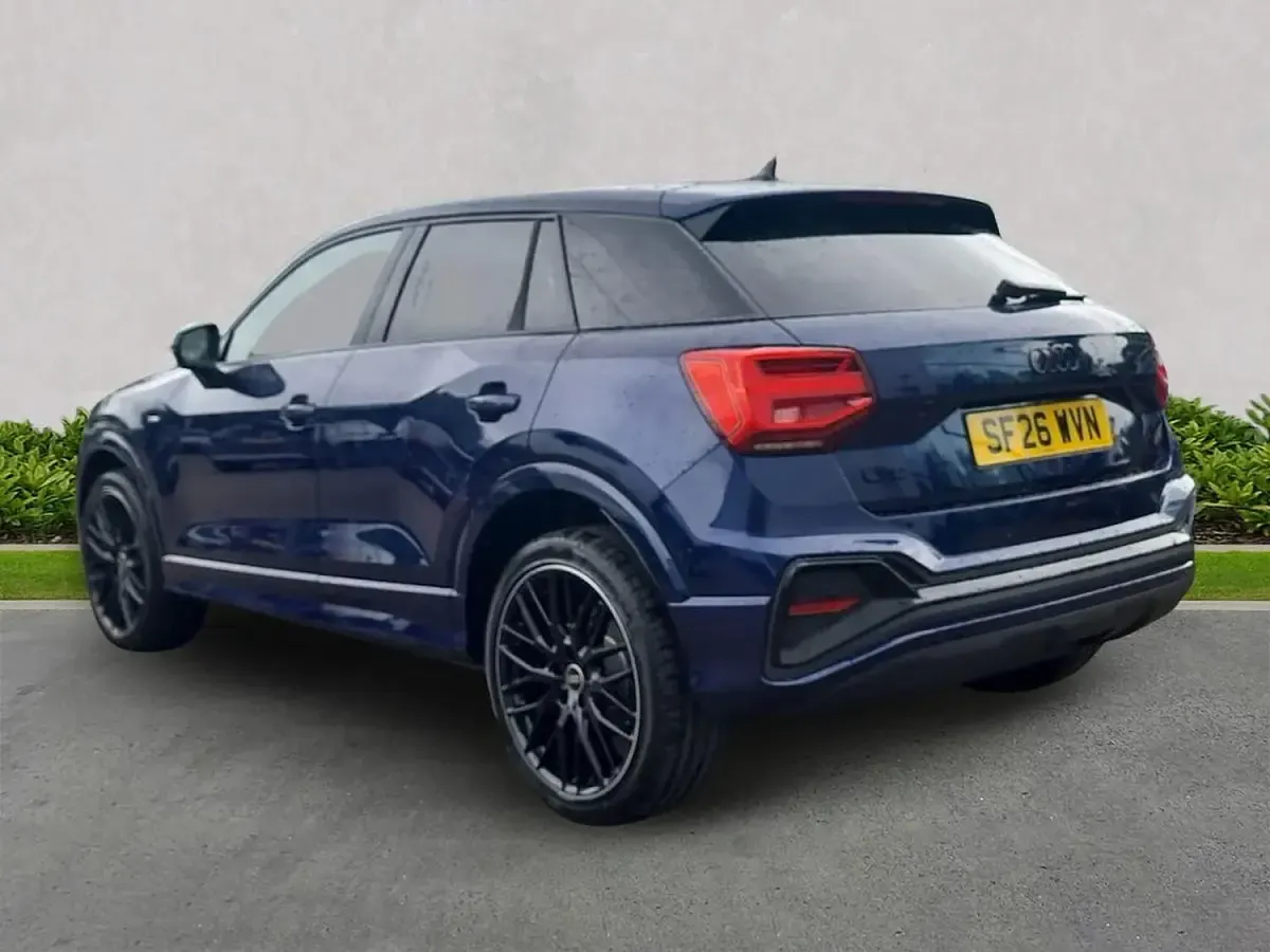 Used Audi Q2 Black Edition 150 HP (110 kW) 2026 Blue SUV