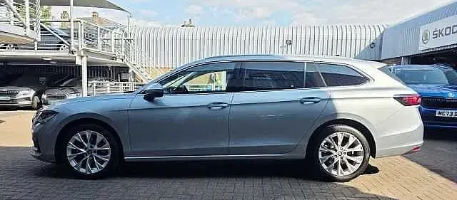 Used Skoda Superb SE L 150 HP (110 kW) 2026 Pebble silver metallic Estate