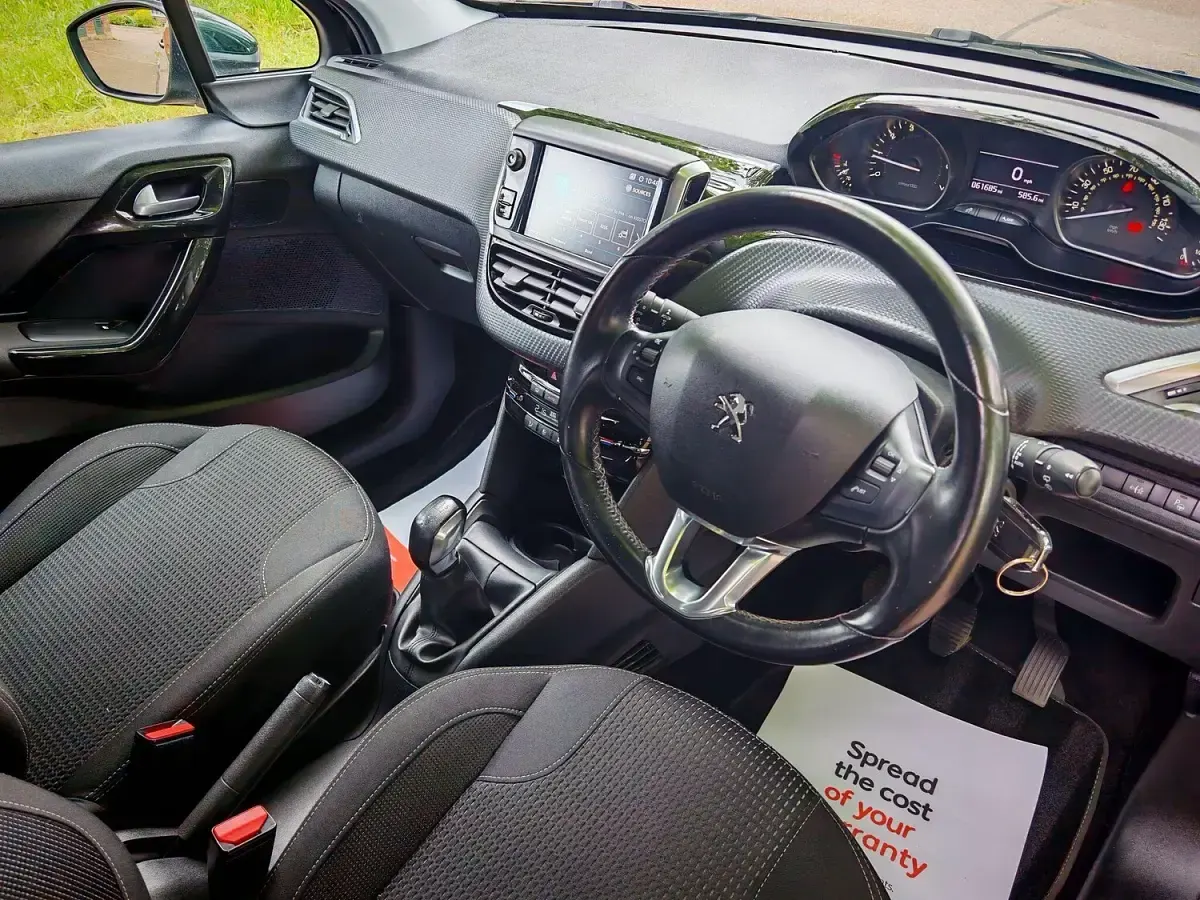 Used Peugeot 208 S 82 HP (60 kW) 2019 Black Hatchback